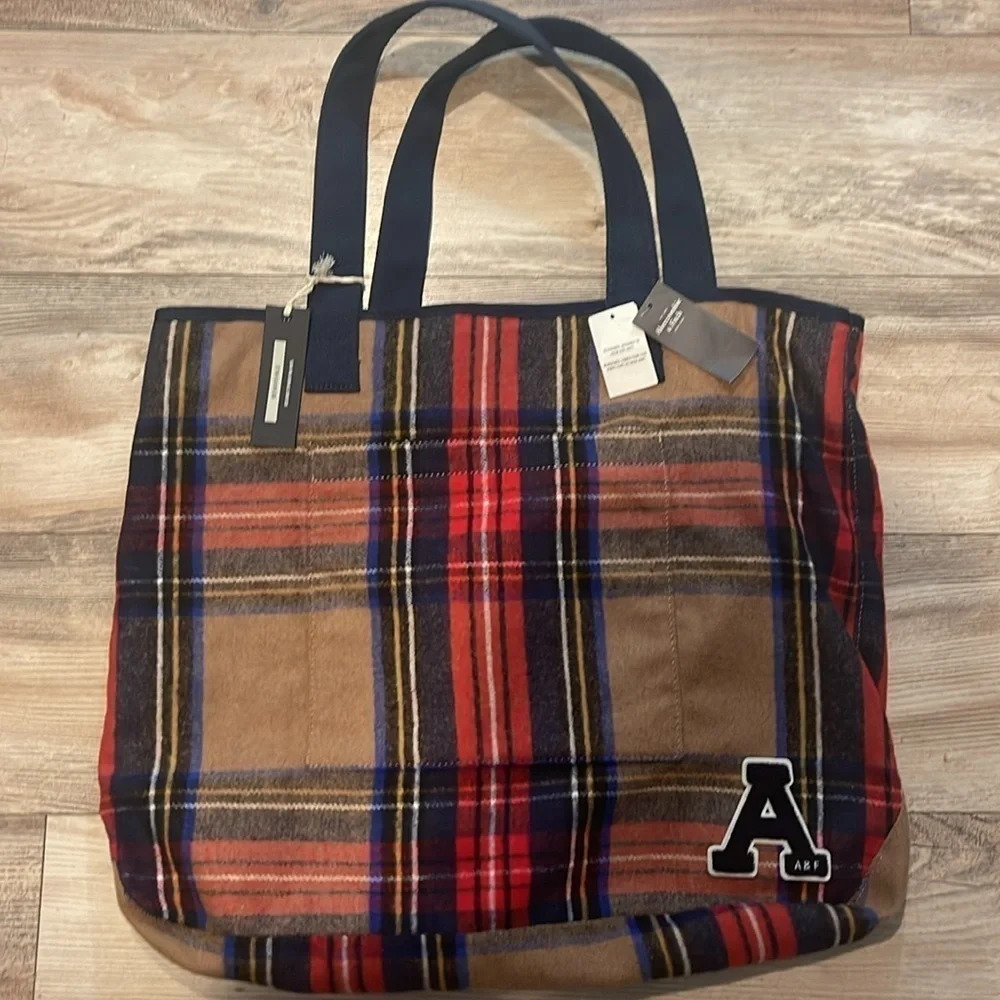 NWT Abercrombie Large Reversible Tote Bag Purple & Plaid Logo Pockets Straps Y2K